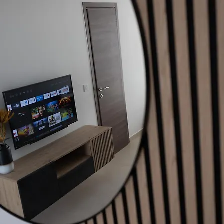 Penthouse With Sunny Terrace Apartman Msida