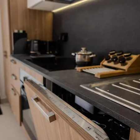 Penthouse With Sunny Terrace Διαμέρισμα