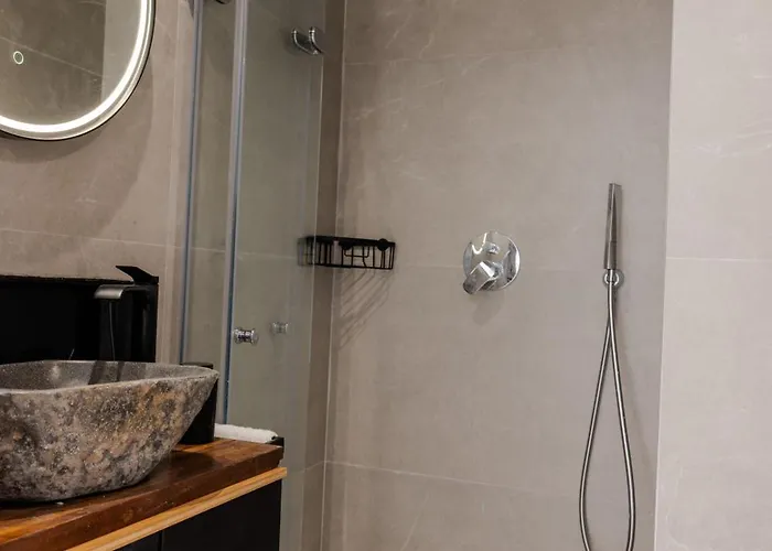 דירה Penthouse With Sunny Terrace מסידה