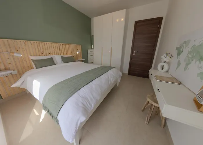 Penthouse With Sunny Terrace מסידה