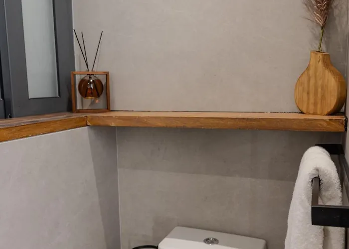 Penthouse With Sunny Terrace *