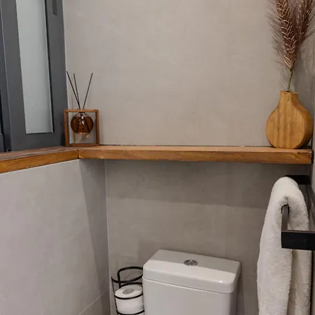 Penthouse With Sunny Terrace *