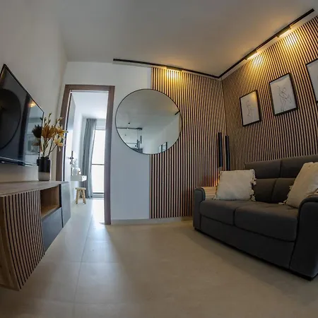 Penthouse With Sunny Terrace * Msida